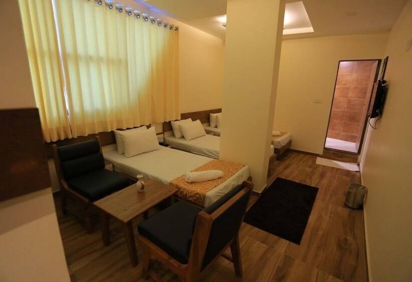 标准间, The Grand Raveta