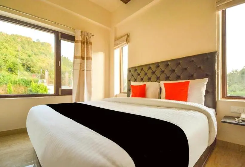 エコノミールーム, Nakshatra Resort