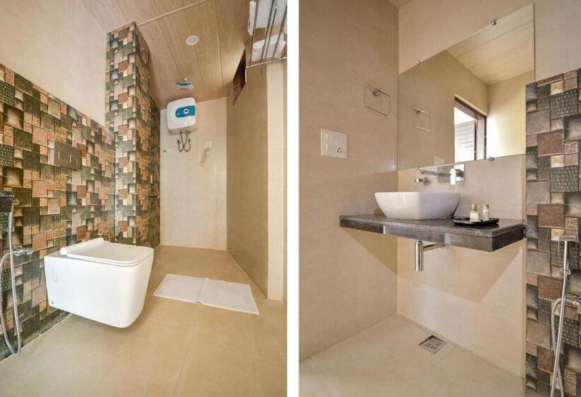 스탠다드 룸 킹사이즈 침대, Nakshatra Resort