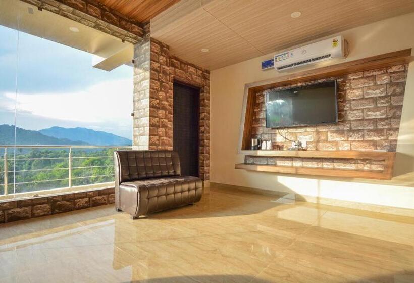 스탠다드 룸 킹사이즈 침대, Nakshatra Resort