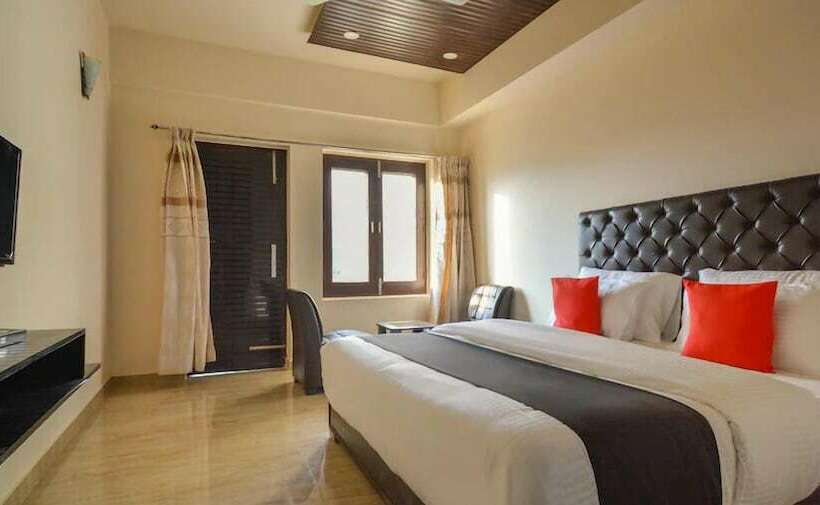 스탠다드 발코니 룸, Nakshatra Resort