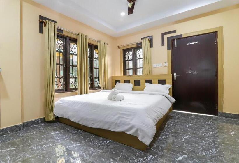 Номер Стандарт с Балконом, Resort Trimurti