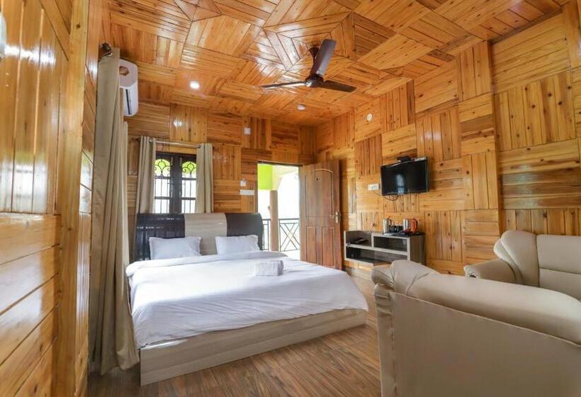 Люкс, Resort Trimurti
