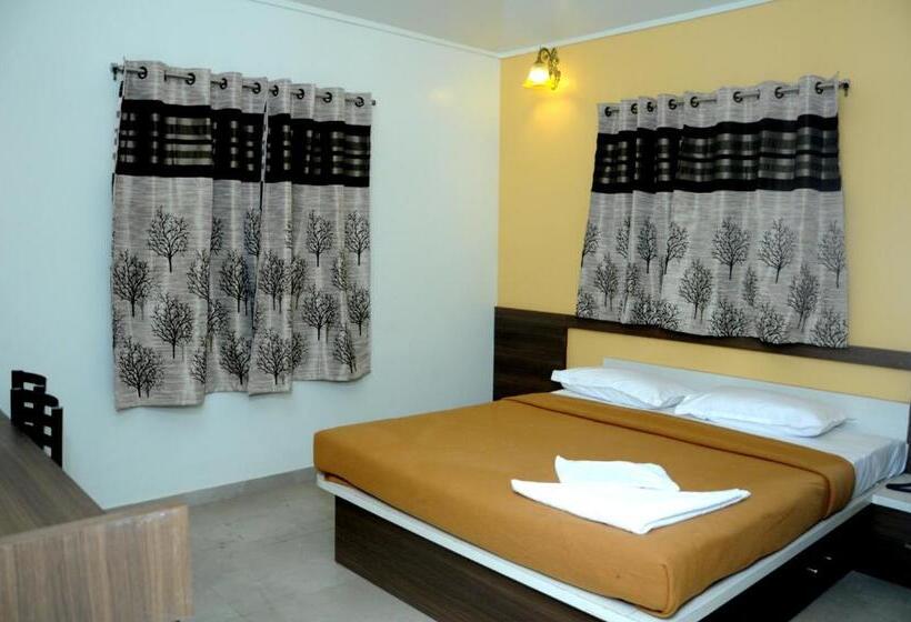 デラックスルーム, Rutu S Holidays Resort Panhala