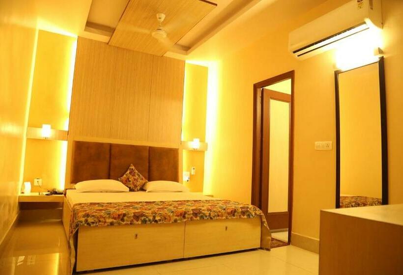 غرفة ديلوكس, Sandhuz