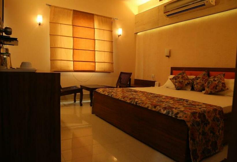 غرفة ديلوكس, Sandhuz