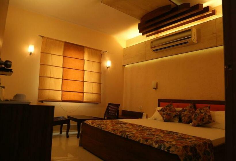 غرفة ديلوكس, Sandhuz