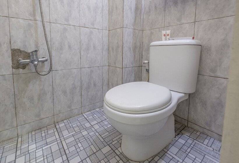 Номер Deluxe, Reddoorz Near Alun Alun Wonosobo 2