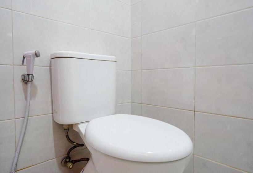 Номер Deluxe, Reddoorz Near Alun Alun Wonosobo 2