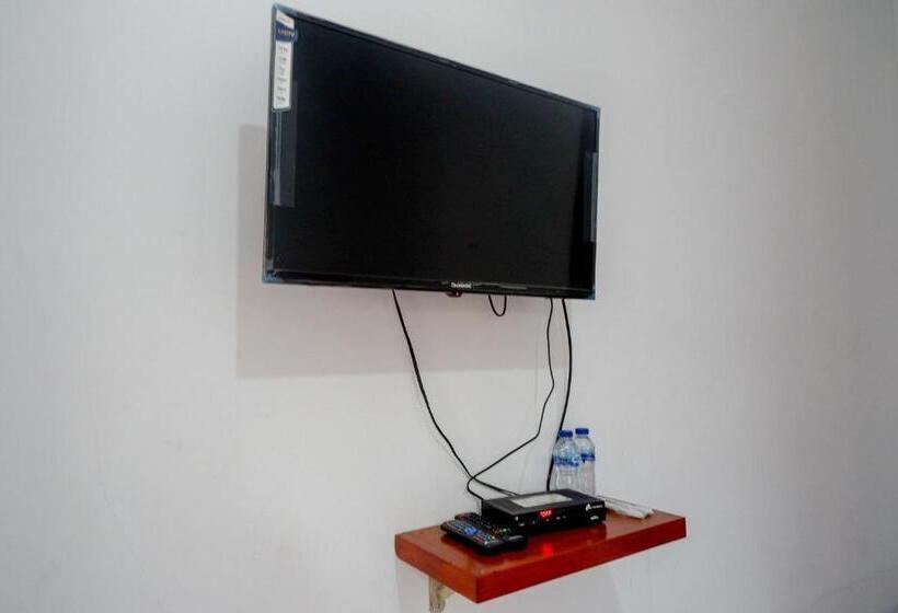 Номер Deluxe, Reddoorz Near Alun Alun Wonosobo 2