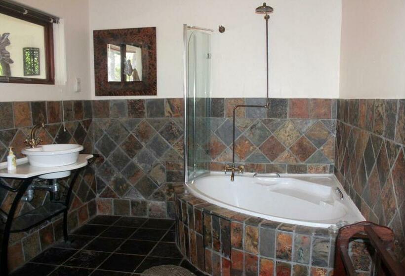 جناح سرير كينج, Cheetah Lodge Guest House