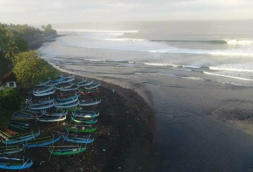 スタンダードルーム, Medewi Secret Surfcamp