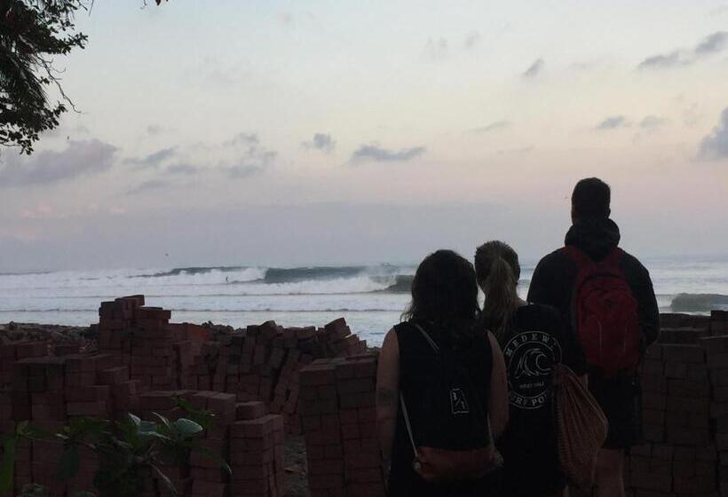 Номер Deluxe, Medewi Secret Surfcamp