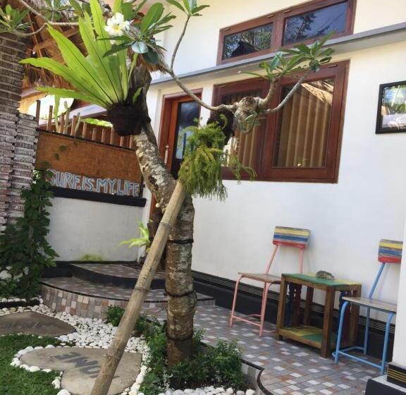 חדר דלוקס, Medewi Secret Surfcamp