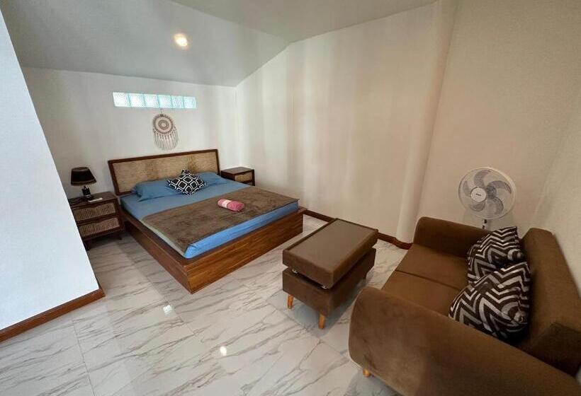 חדר סטנדרט נוף לבריכה, Medewi Secret Surfcamp