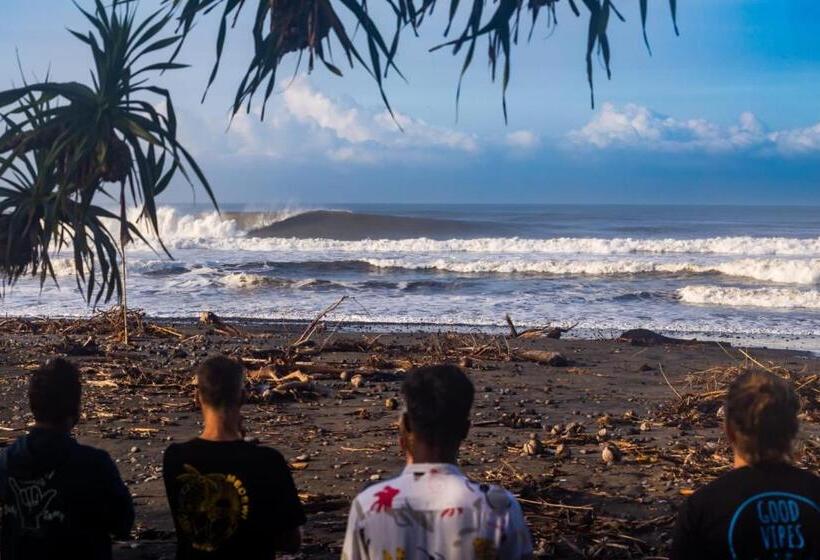 Номер Deluxe, Medewi Secret Surfcamp