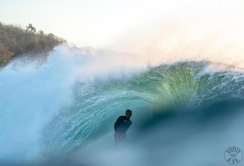 デラックスルーム, Medewi Secret Surfcamp