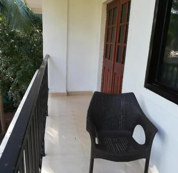 バルコニー付きデラックスルーム, Sabinas Goa