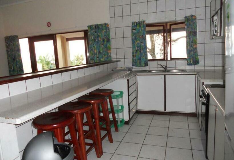 샬레, Shore Breakers