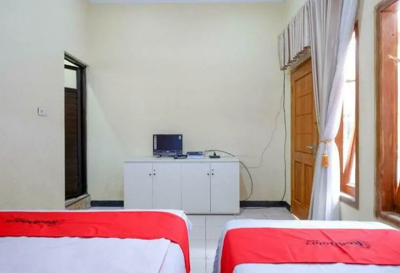 デラックスルーム, Reddoorz Near Desa Wisata Tambi Dieng