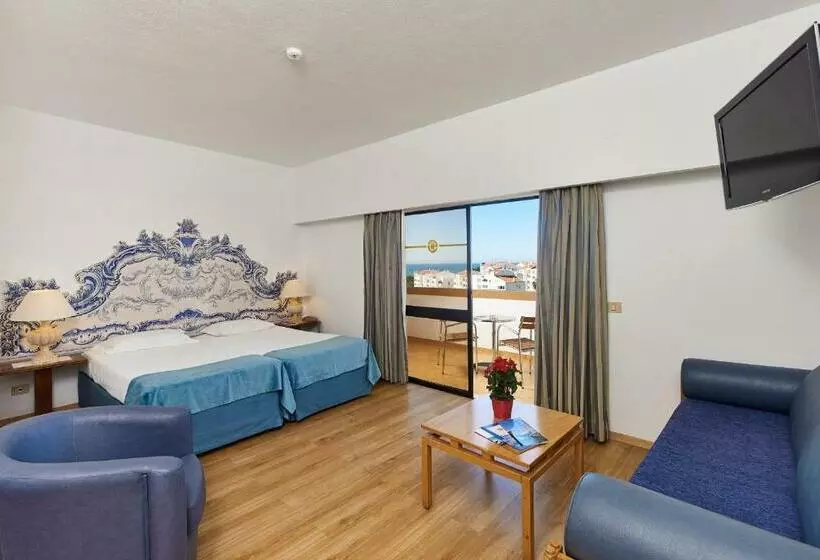 استودیو استاندارد با چشم‌انداز استخر, Apartamento Brisa Sol