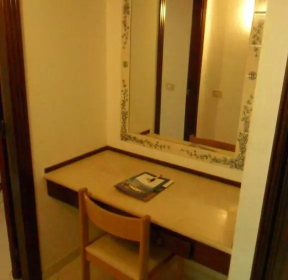 آپارتمان 1 خوابه با چشم‌انداز استخر, Apartamento Brisa Sol