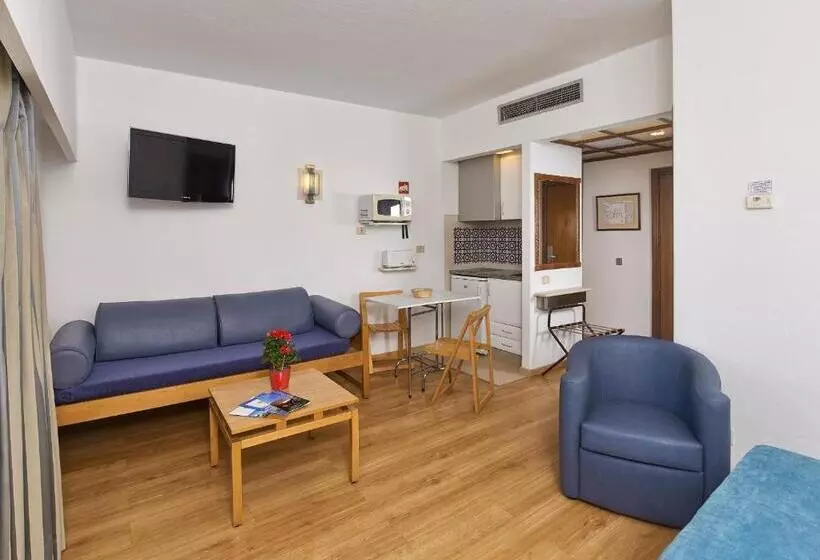 استودیو استاندارد با چشم‌انداز استخر, Apartamento Brisa Sol