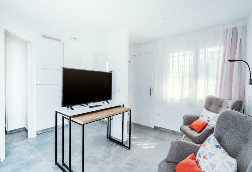 إستوديو قياسى, Apartamentos Sunway Apollo