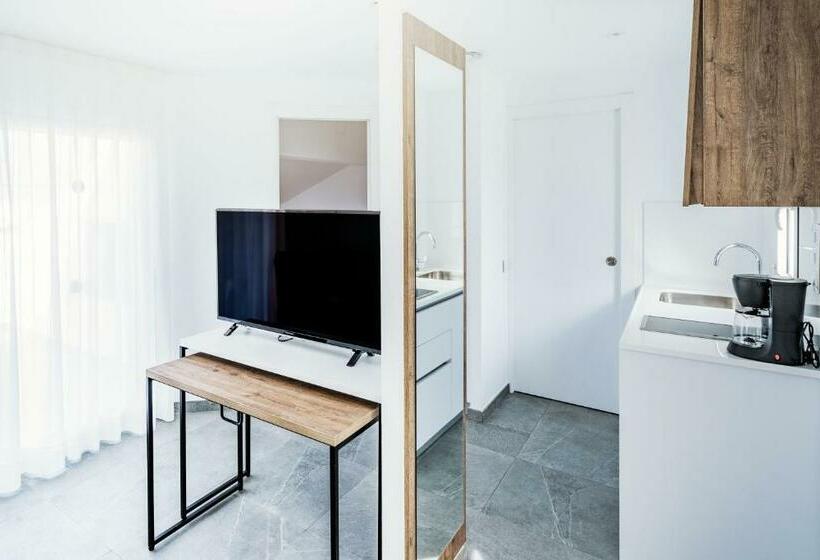 إستوديو قياسى, Apartamentos Sunway Apollo