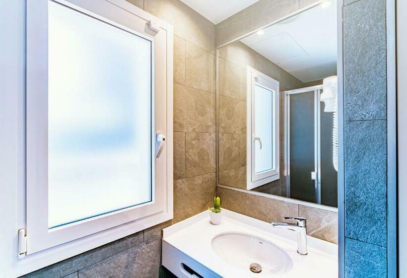 إستوديو قياسى, Apartamentos Sunway Apollo