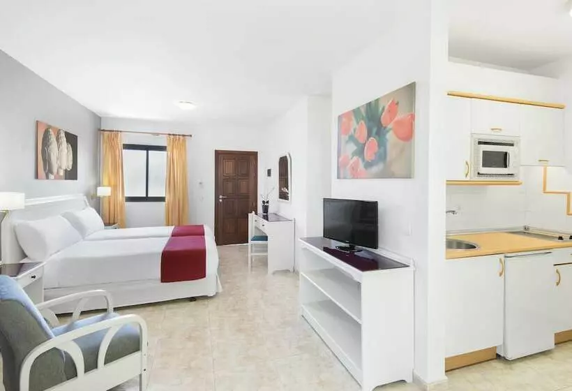 استودیوی استاندارد, Elba Lucia Sport & Suite