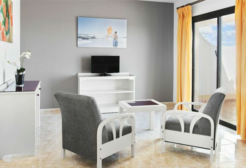 דירת חדר נוף לים, Elba Lucia Sport & Suite
