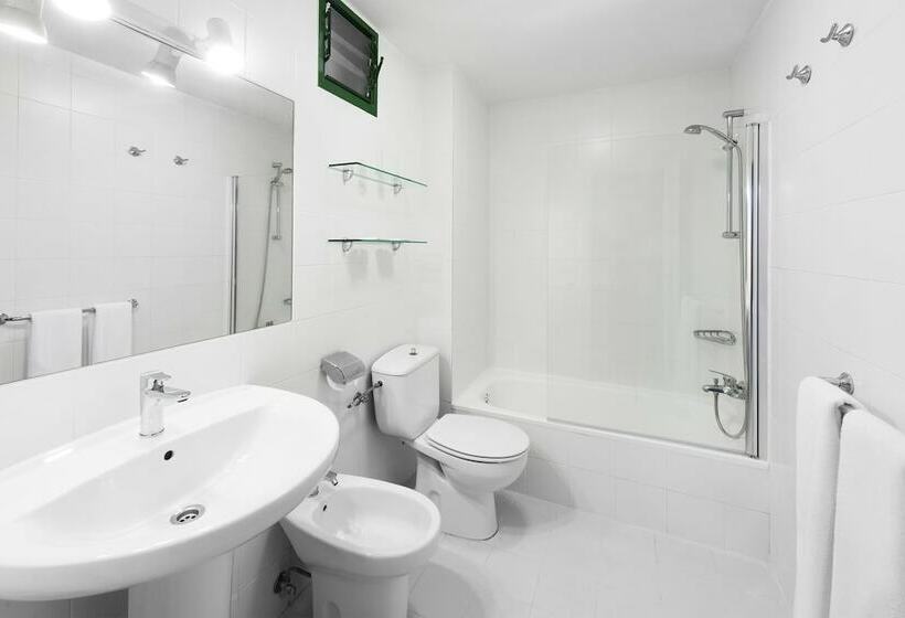 Apartamento 1 Dormitório Vista Piscina, Elba Lucia Sport & Suite