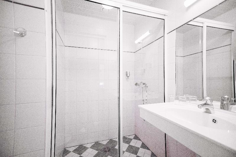 اتاق استاندارد یک نفره, Rixwell Viru Square