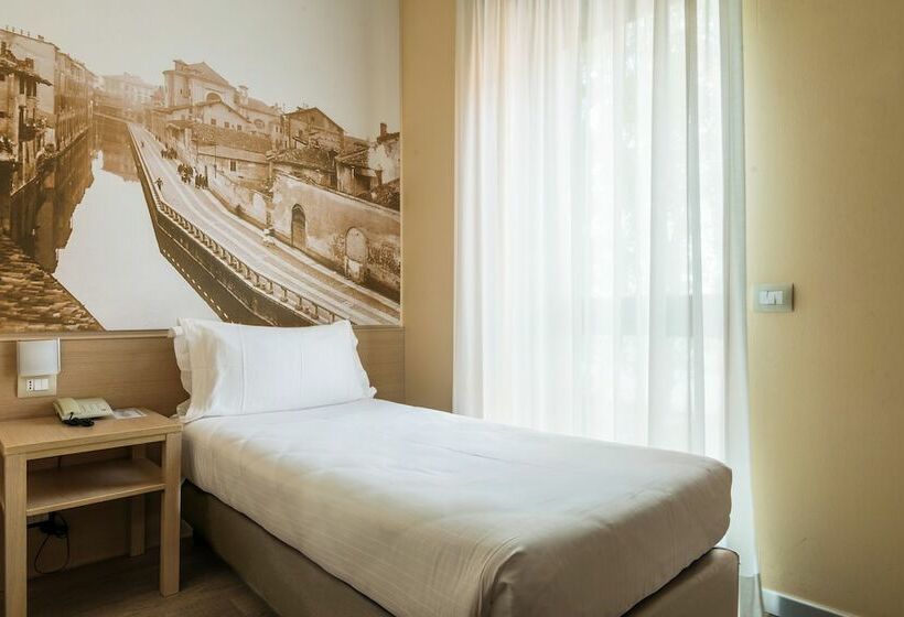 اتاق استاندارد یک نفره, B&b Hotel Milano Portello