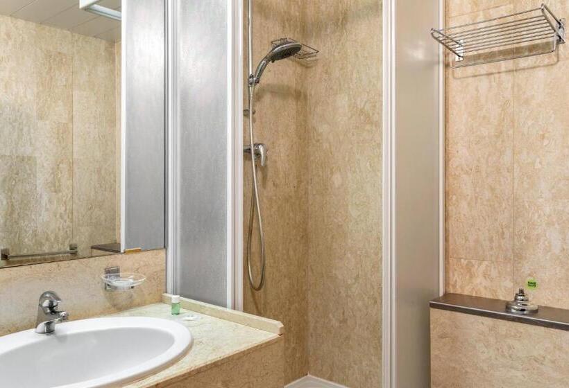 اتاق استاندارد یک نفره, B&b Hotel Milano Portello