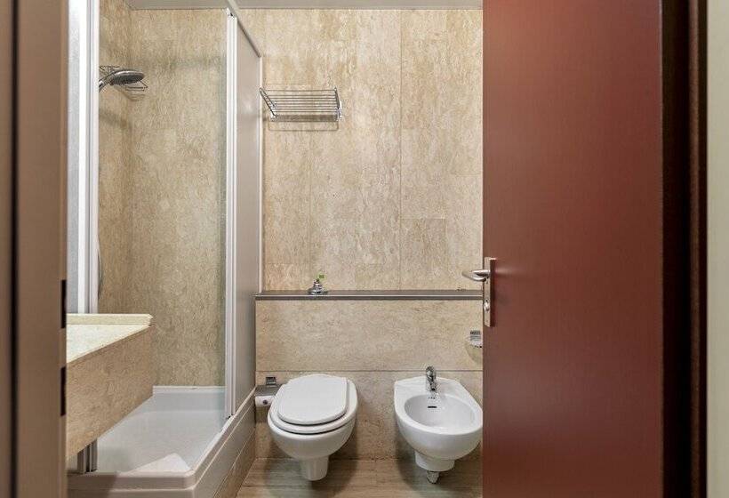 اتاق استاندارد یک نفره, B&b Hotel Milano Portello