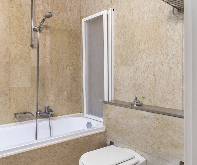 اتاق استاندارد سه نفره, B&b Hotel Milano Portello