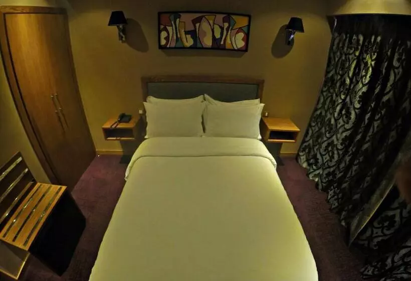 اتاق اجرایی, Belere Hotel Rabat
