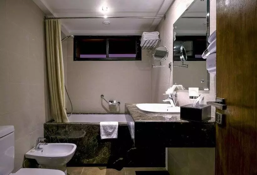 مجموعه ویستا شهر, Belere Hotel Rabat