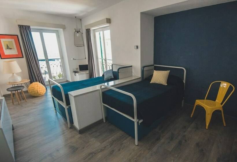 Pokój Standard, Britannia