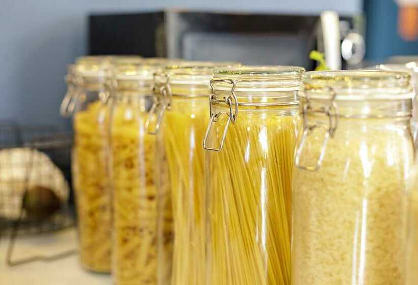 Pokój Rodzinny, Britannia