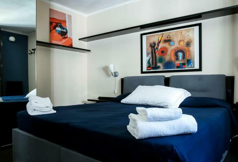 Pokój Czteroosobowy Standard, Britannia