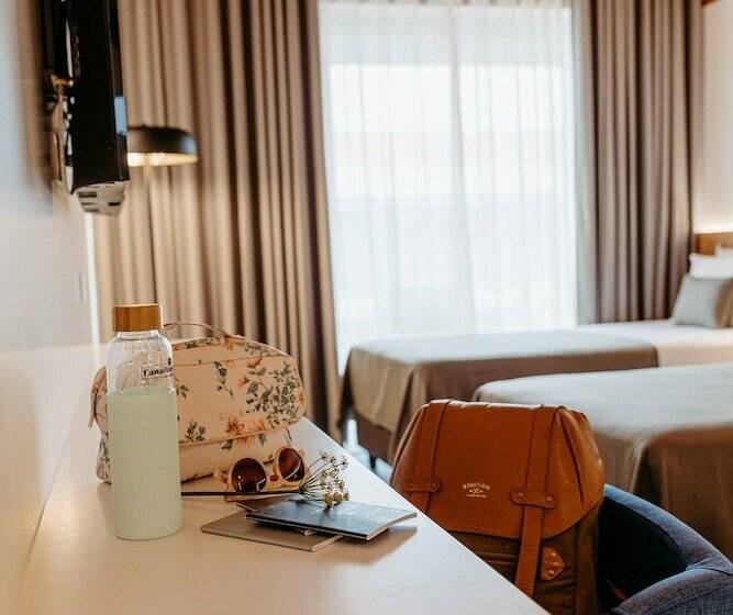 غرفة قياسية ثلاثية, Canadiano Urban Nature