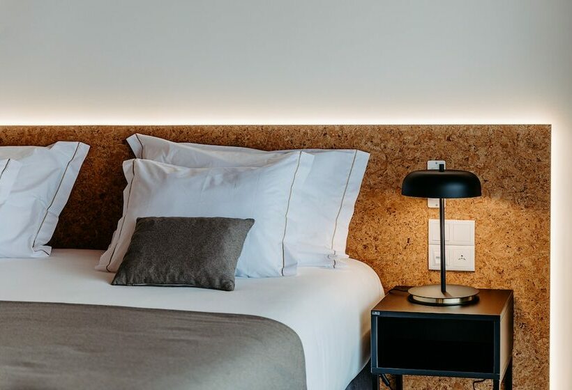 جناح جونيور, Canadiano Urban Nature