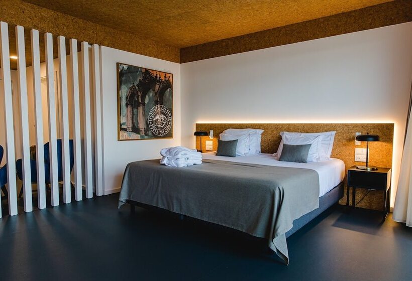 جناح جونيور, Canadiano Urban Nature