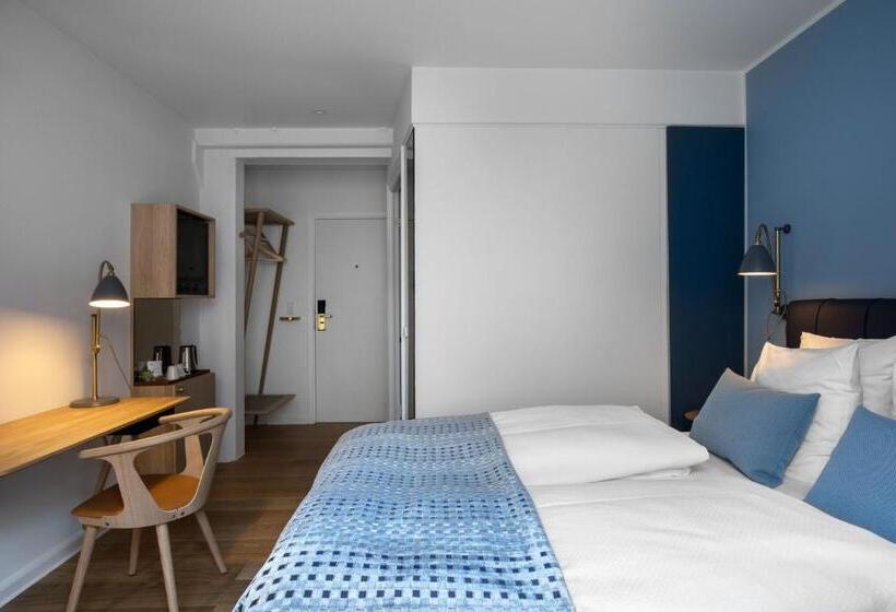 Camera Standard, Copenhagen Strand