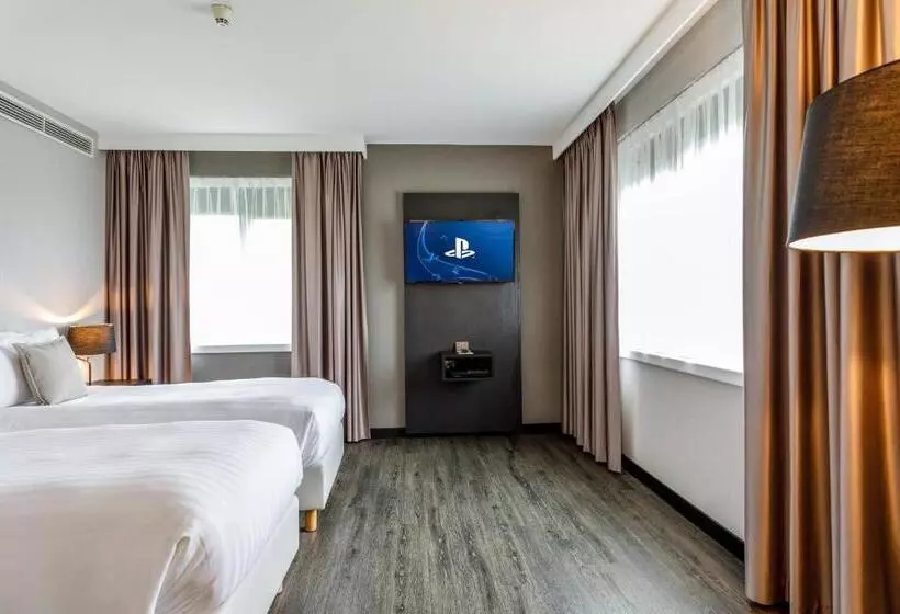 اتاق خانوادگی, Courtyard By Marriott Amsterdam Airport