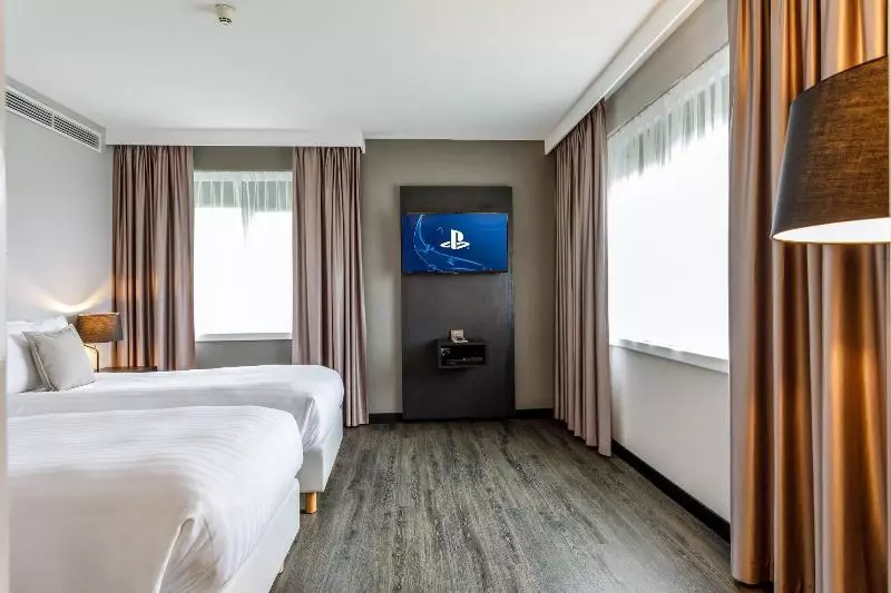 اتاق خانوادگی, Courtyard By Marriott Amsterdam Airport