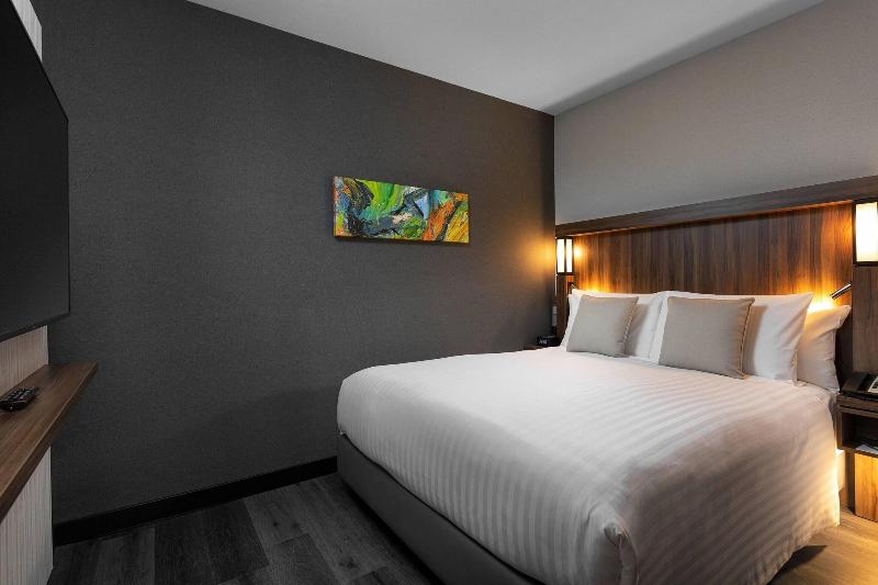 Studio Standard Lit King Size, Courtyard By Marriott Amsterdam Airport